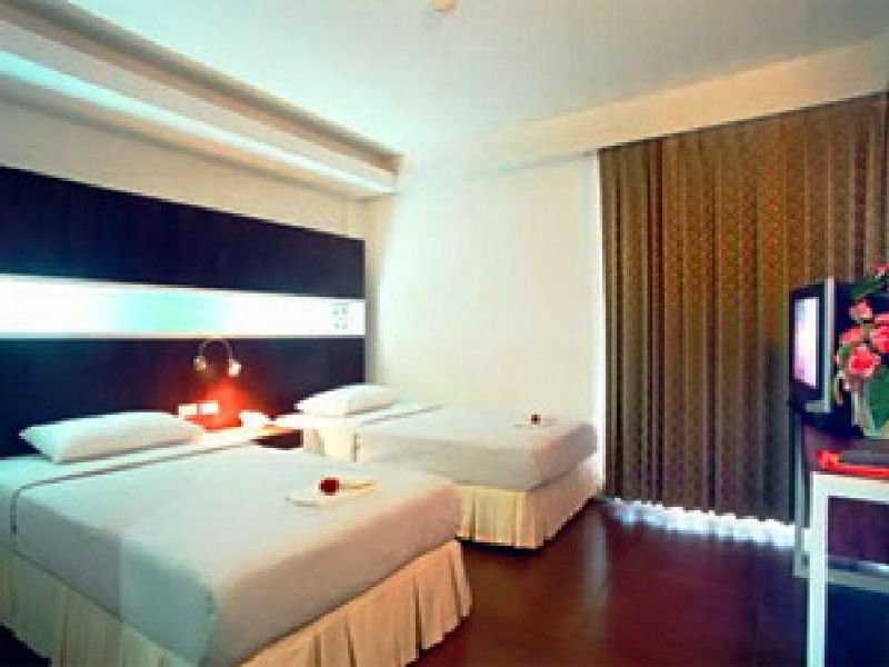 בנגקוק Khurana Inn מראה חיצוני תמונה